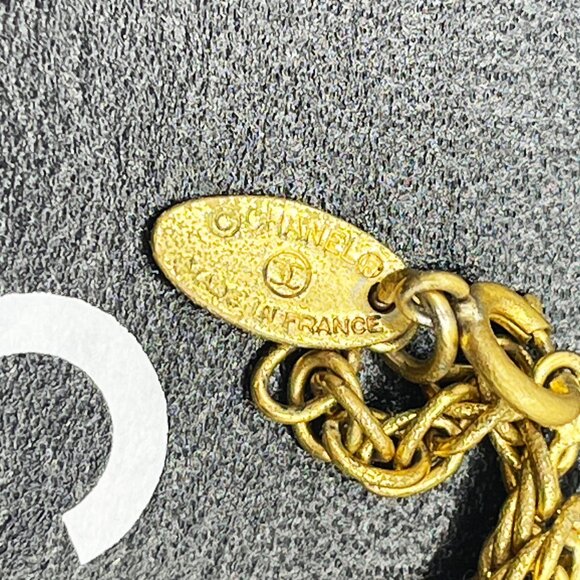 Authentic CHANEL CC Vintage 24K Gold Plated Necklace Chain Medallion Pendant - Picture 8 of 11